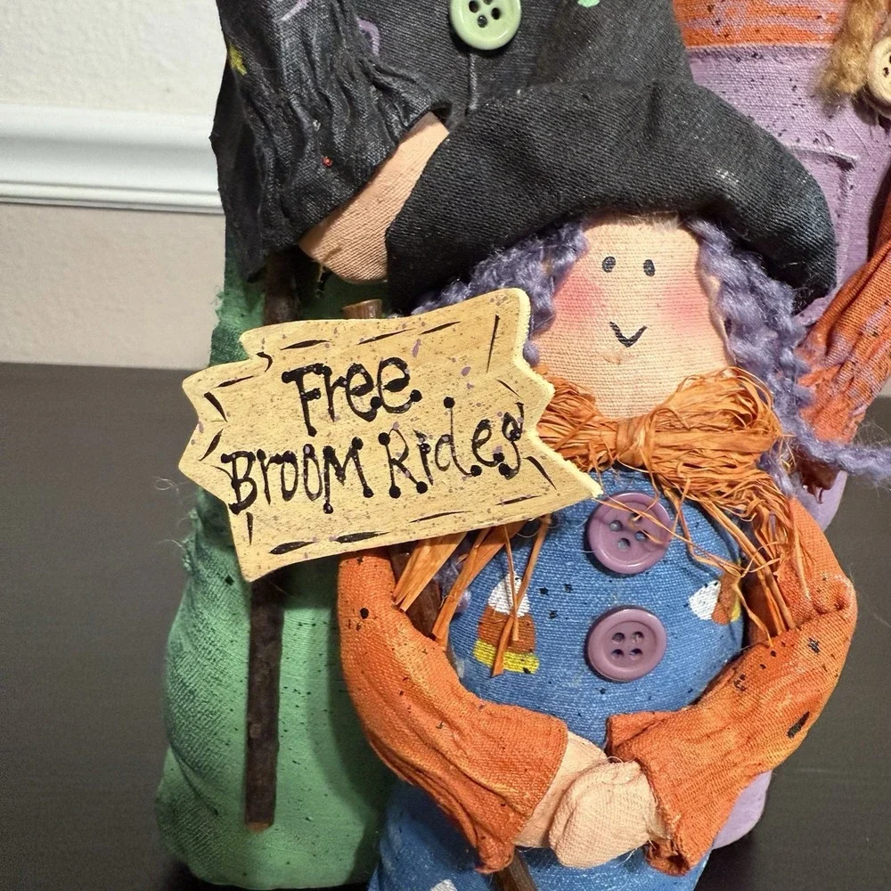 VTG HALLOWEEN WITCH‎ STANDING DOLL Family Hand Crafted Witch w/Broom 14